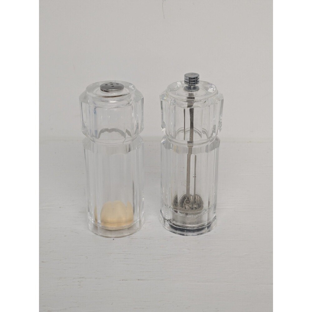 Vintage Olde Thompson Clear Ribbed Lucite Salt Shaker Pepper Grinder Set 5.25"